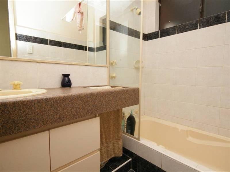 26 Le Grand Gardens, Marangaroo WA 6064