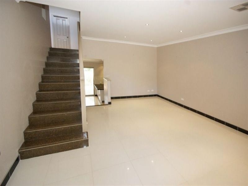 17 Maitland Road, Balga WA 6061