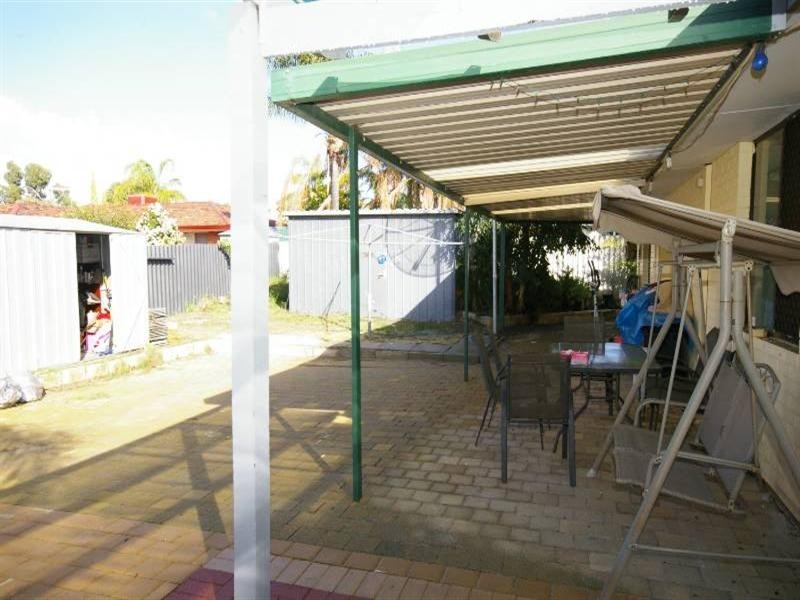 4 Thake Court, Koondoola WA 6064