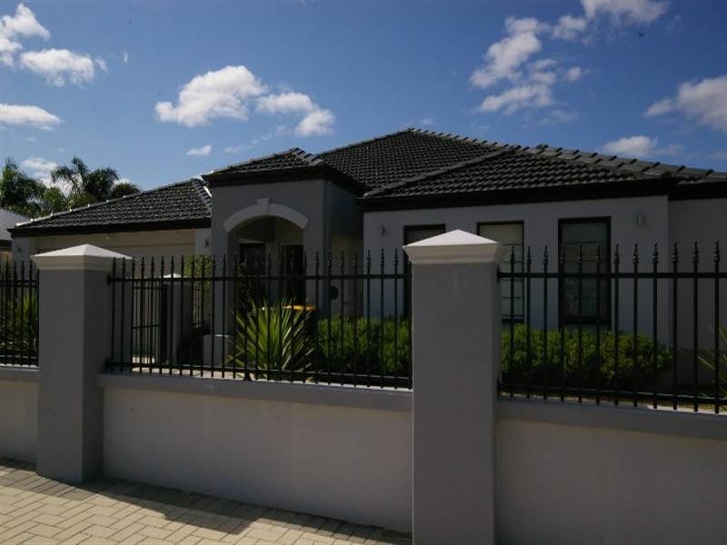 27 Firenze Loop, Landsdale WA 6065