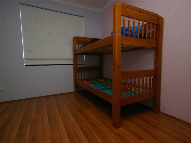 27 Firenze Loop, Landsdale WA 6065