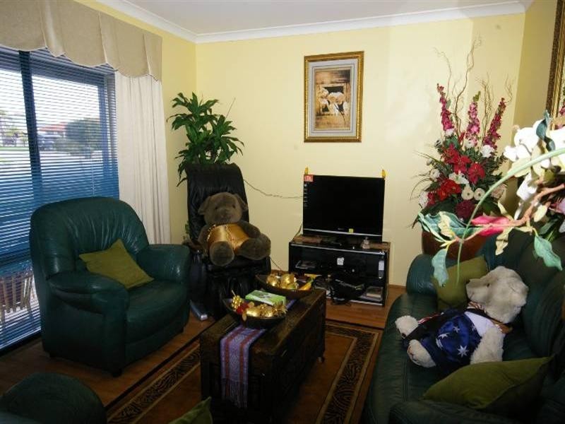 66 Orchid Avenue, Beechboro WA 6063