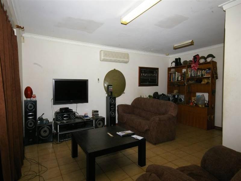 7 Bendix Way, Girrawheen WA 6064