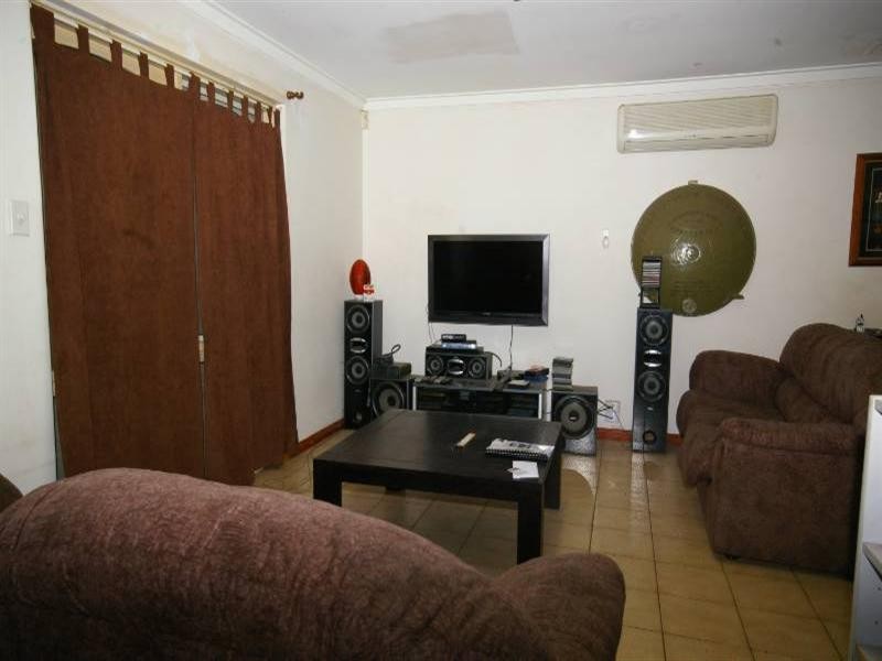 7 Bendix Way, Girrawheen WA 6064