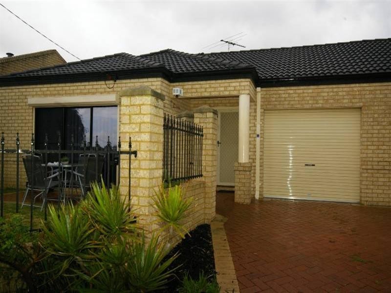 24 Ilumba Way, Nollamara WA 6061