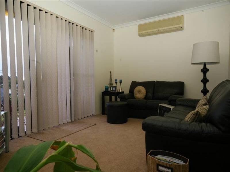 24 Ilumba Way, Nollamara WA 6061