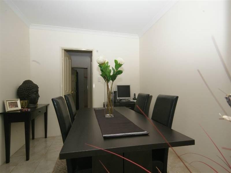 24 Ilumba Way, Nollamara WA 6061