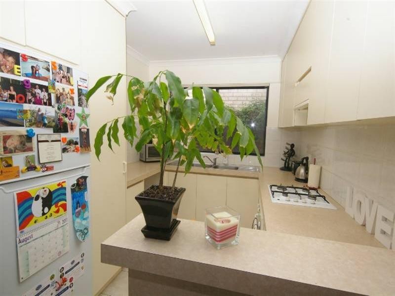 24 Ilumba Way, Nollamara WA 6061