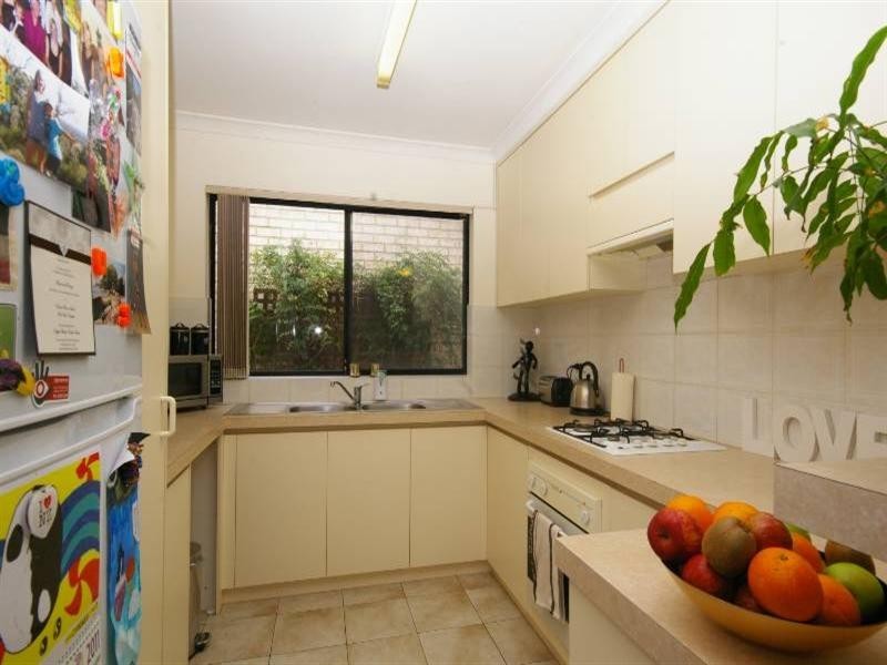 24 Ilumba Way, Nollamara WA 6061