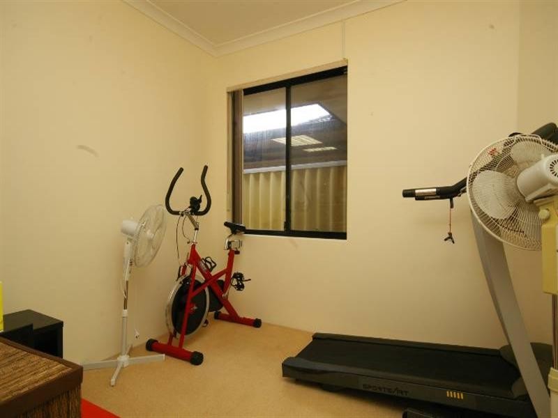 24 Ilumba Way, Nollamara WA 6061