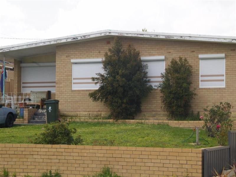 26 Mentone Road, Balga WA 6061