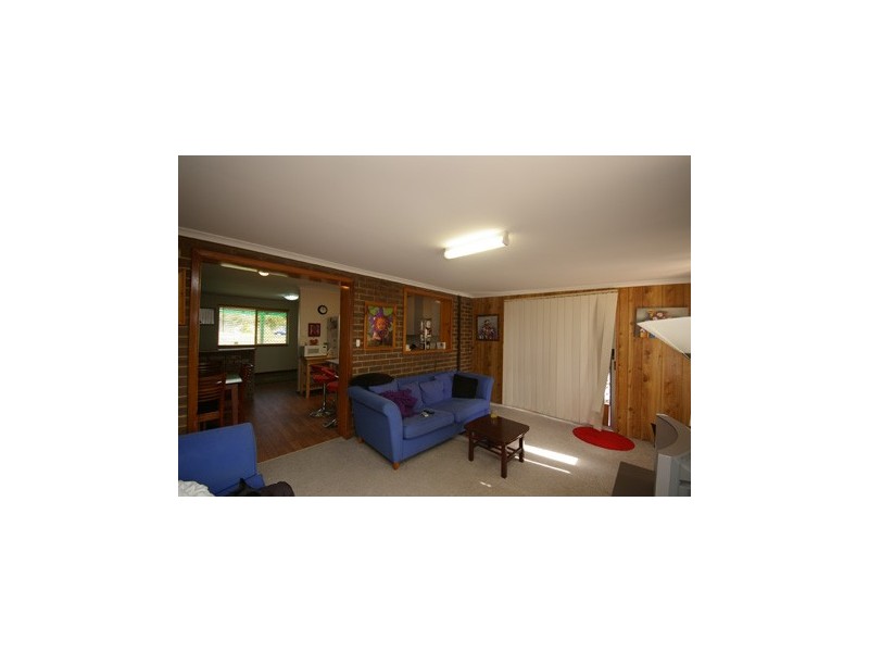 31 Calvert Way, Girrawheen WA 6064