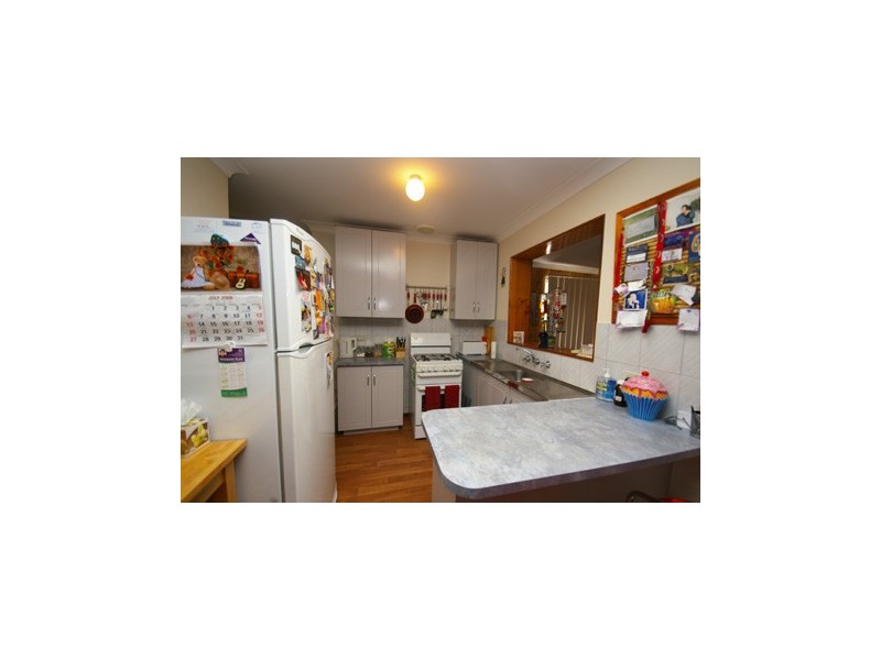 31 Calvert Way, Girrawheen WA 6064