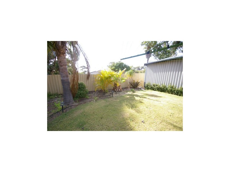 31 Calvert Way, Girrawheen WA 6064