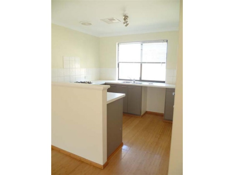 6b Wardong Road, Westminster WA 6061