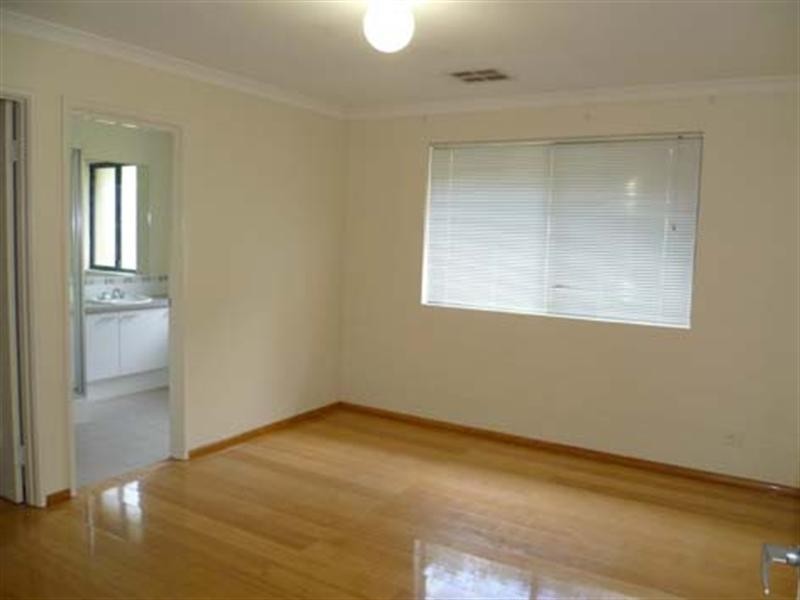 6b Wardong Road, Westminster WA 6061