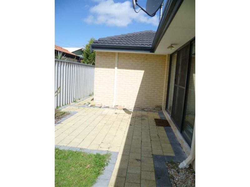 6b Wardong Road, Westminster WA 6061