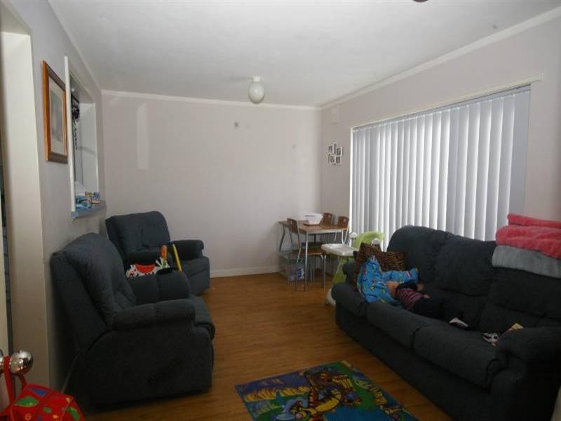 32c Casserley Avenue, Girrawheen WA 6064