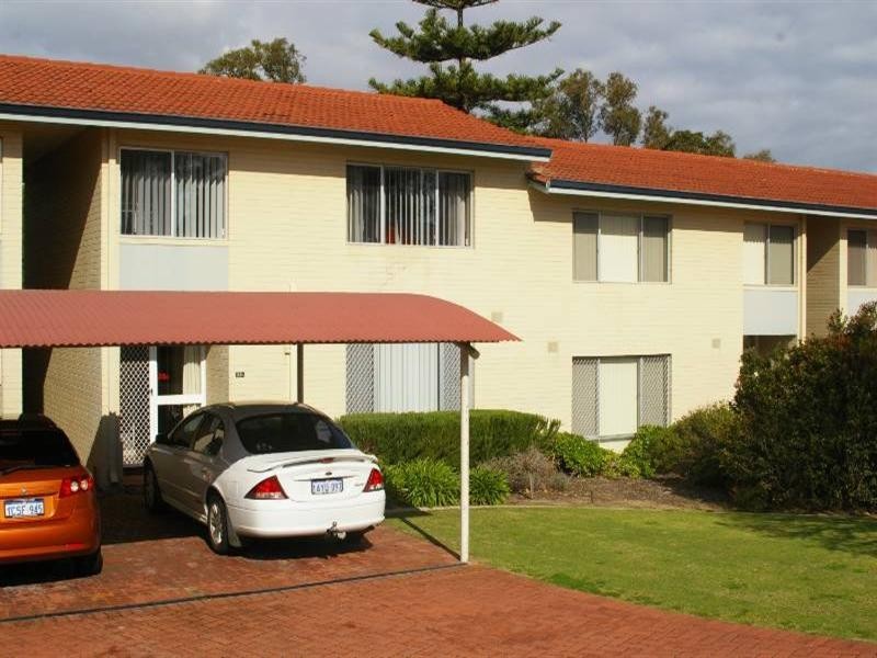 32c Casserley Avenue, Girrawheen WA 6064