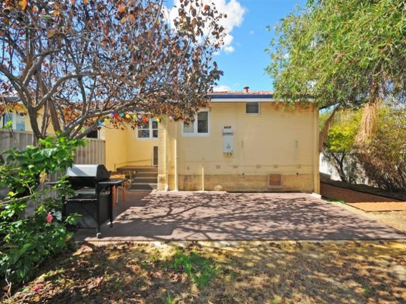 56a Pannell Way, Girrawheen WA 6064