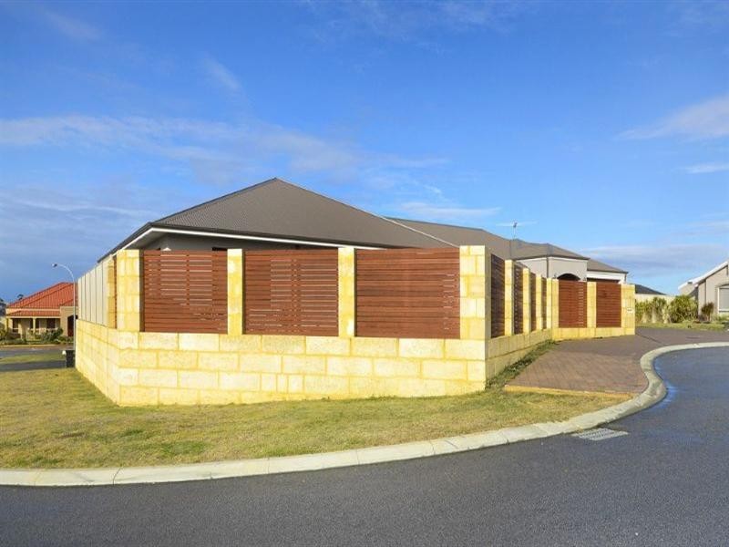 12 Firenze Loop, Landsdale WA 6065