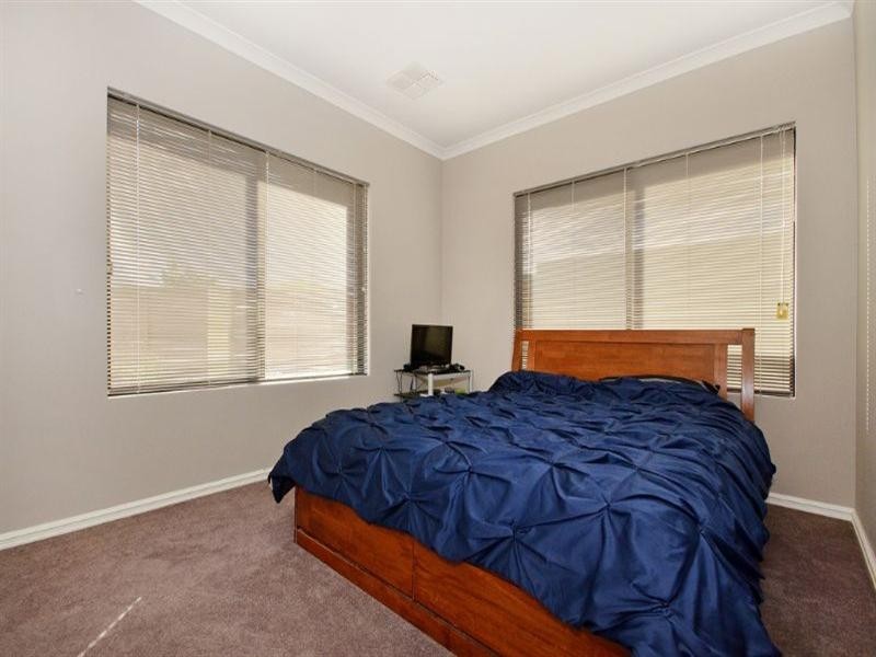 12 Firenze Loop, Landsdale WA 6065