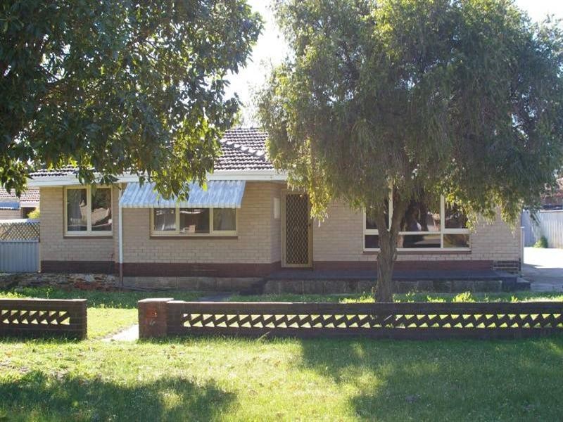 4 Balcombe Street, Westminster WA 6061