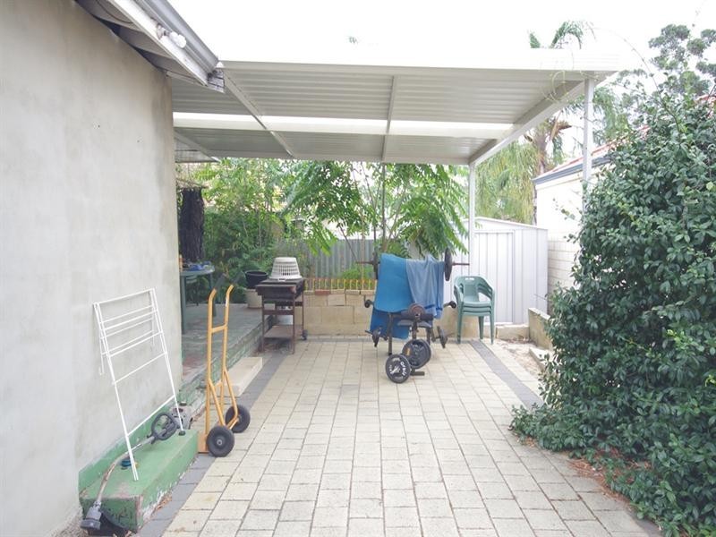 5 Chailey Place, Balga WA 6061