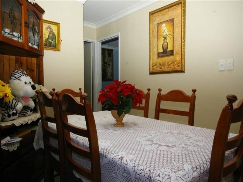 8 Amur Close, Beechboro WA 6063