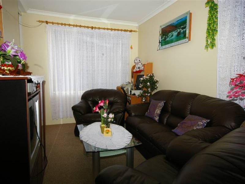 8 Amur Close, Beechboro WA 6063