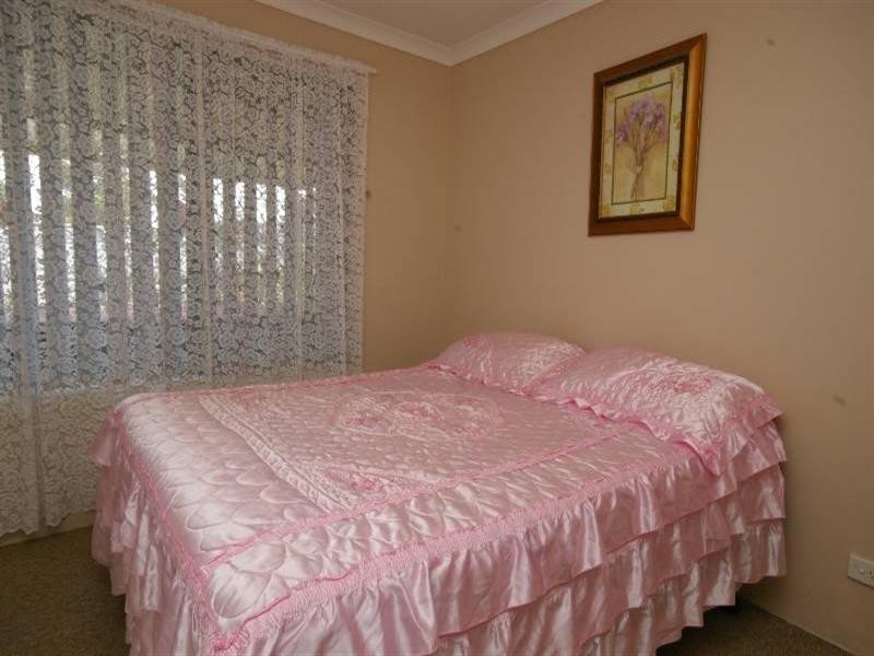 8 Amur Close, Beechboro WA 6063