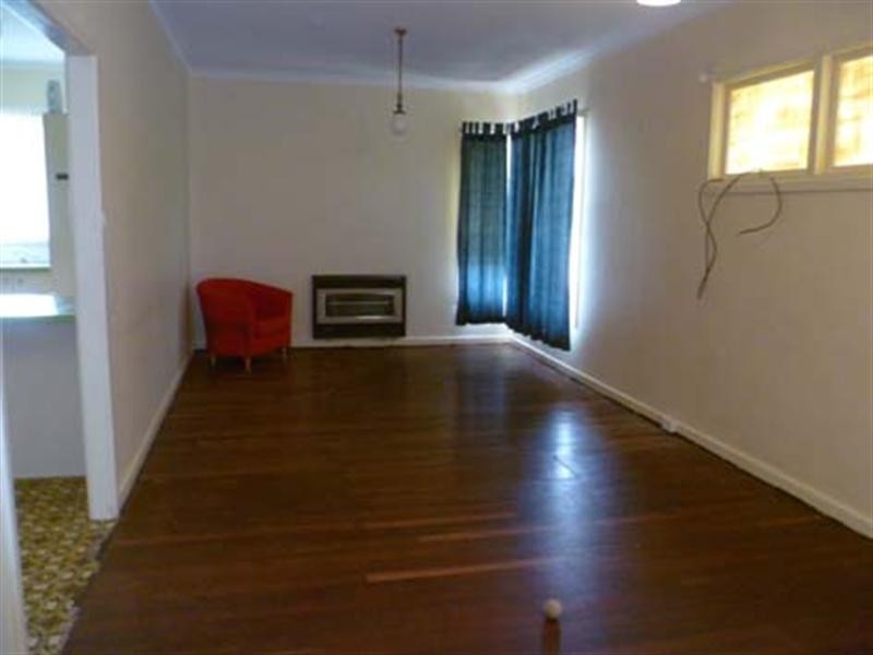 15 Curlington Crescent, Balga WA 6061