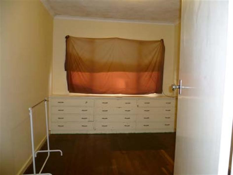 15 Curlington Crescent, Balga WA 6061