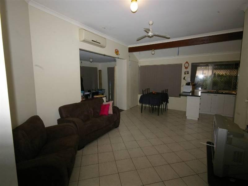 5 Lae Court, Ballajura WA 6066