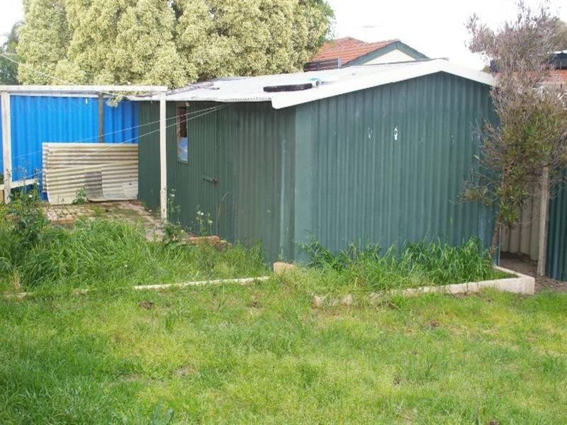 5 Lae Court, Ballajura WA 6066