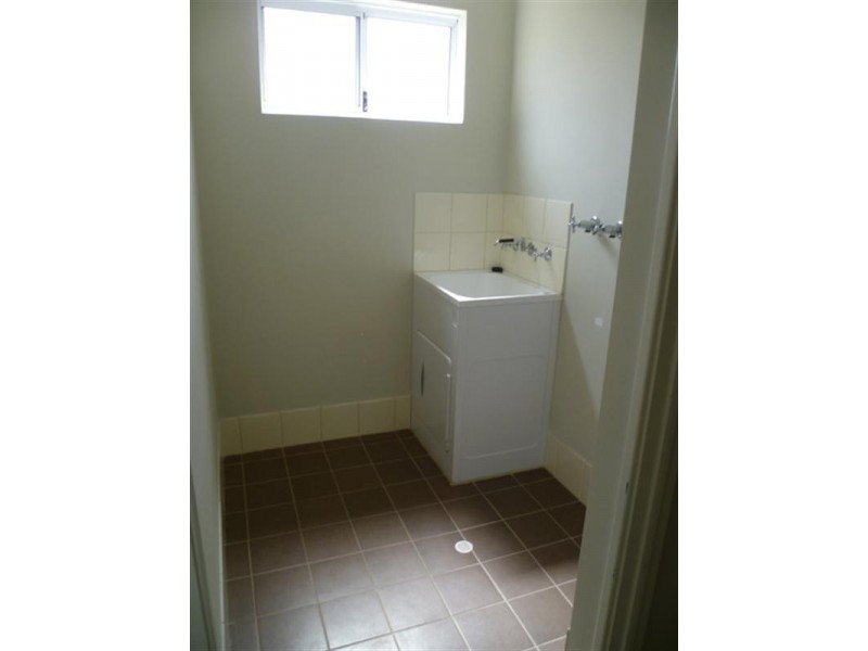 2/17 Robertsbridge Road, Nollamara WA 6061