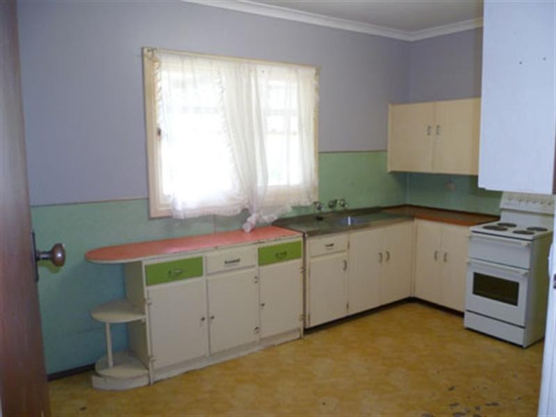 3 Ilumba Road, Nollamara WA 6061