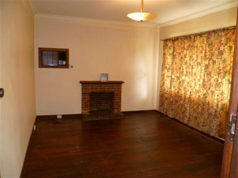 3 Ilumba Road, Nollamara WA 6061