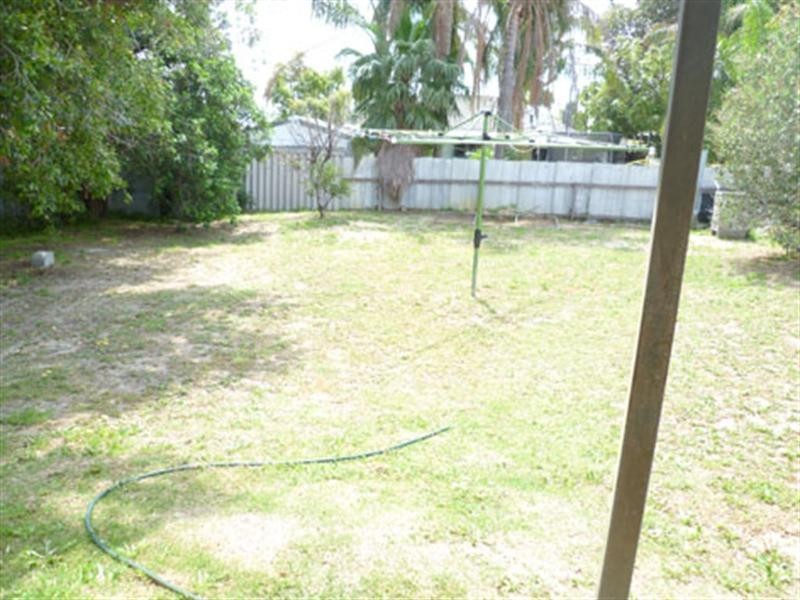 3 Ilumba Road, Nollamara WA 6061