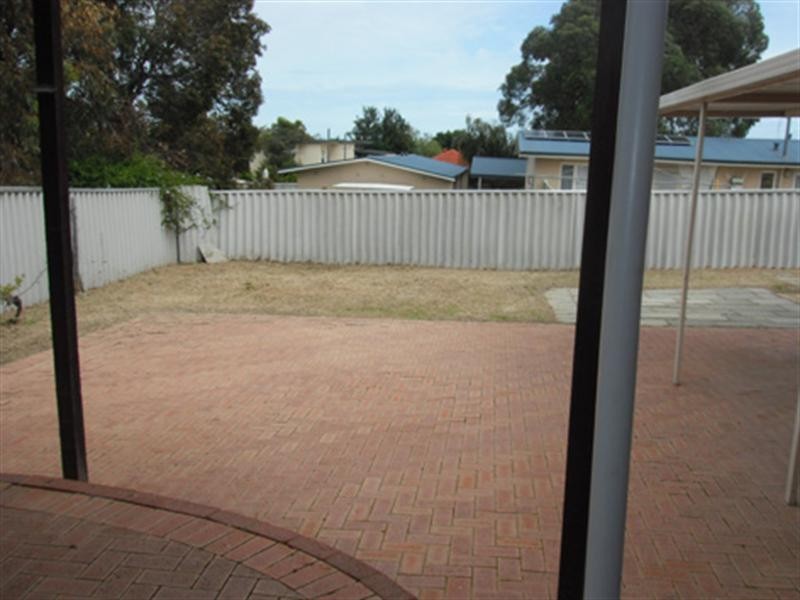 31 Mentone Road, Balga WA 6061