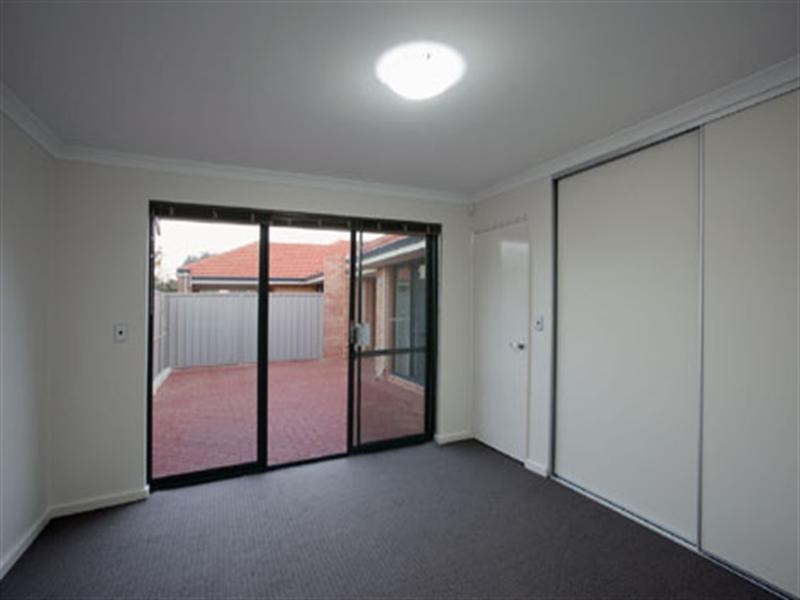 17b Heathcroft Road, Balga WA 6061