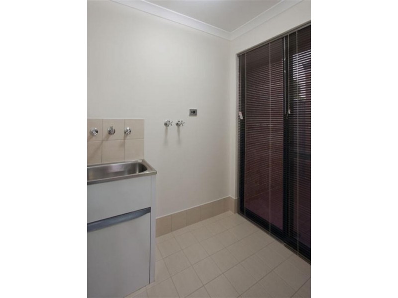 17b Heathcroft Road, Balga WA 6061