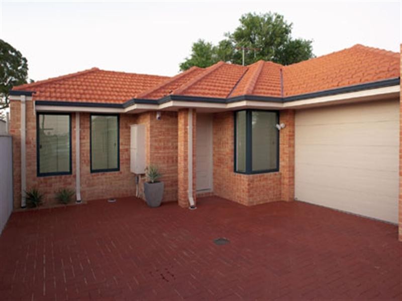 17c Heathcroft Road, Balga WA 6061
