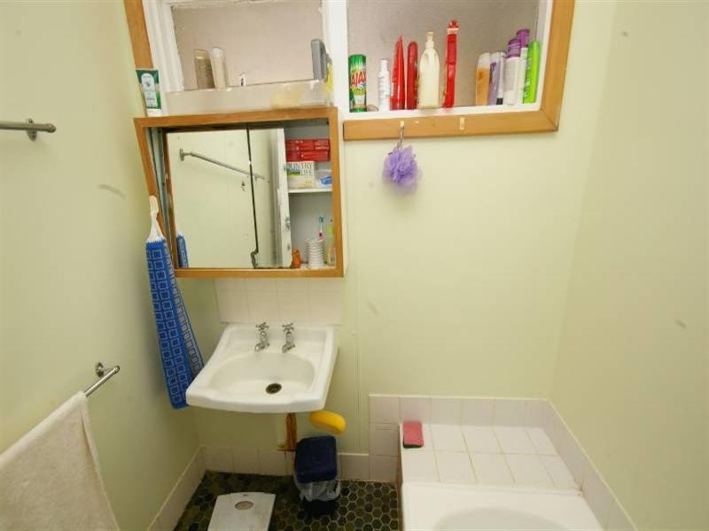 68 Hainsworth Avenue, Girrawheen WA 6064