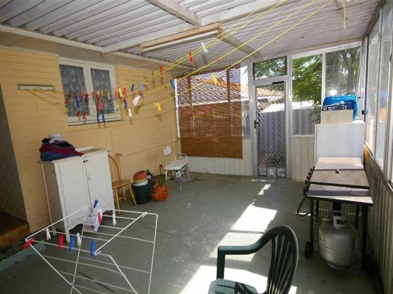 68 Hainsworth Avenue, Girrawheen WA 6064