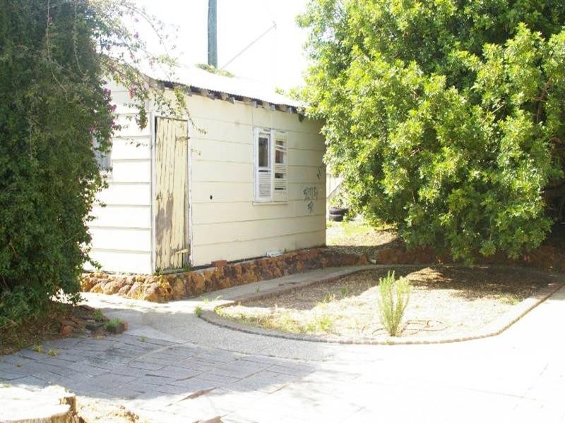 68 Hainsworth Avenue, Girrawheen WA 6064