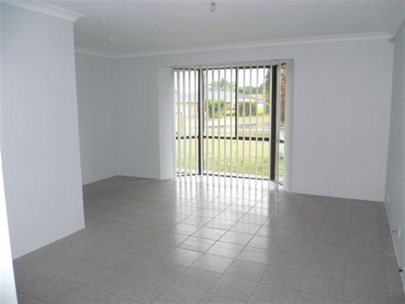 2 Giles Place, Mirrabooka WA 6061