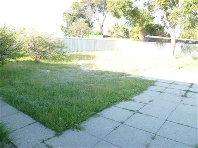 2 Giles Place, Mirrabooka WA 6061