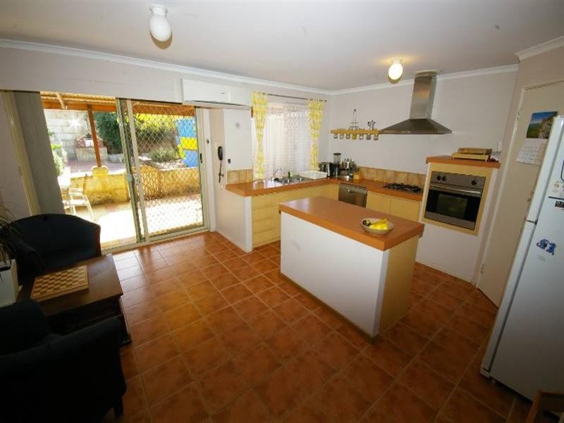 14 Edale Way, Westminster WA 6061