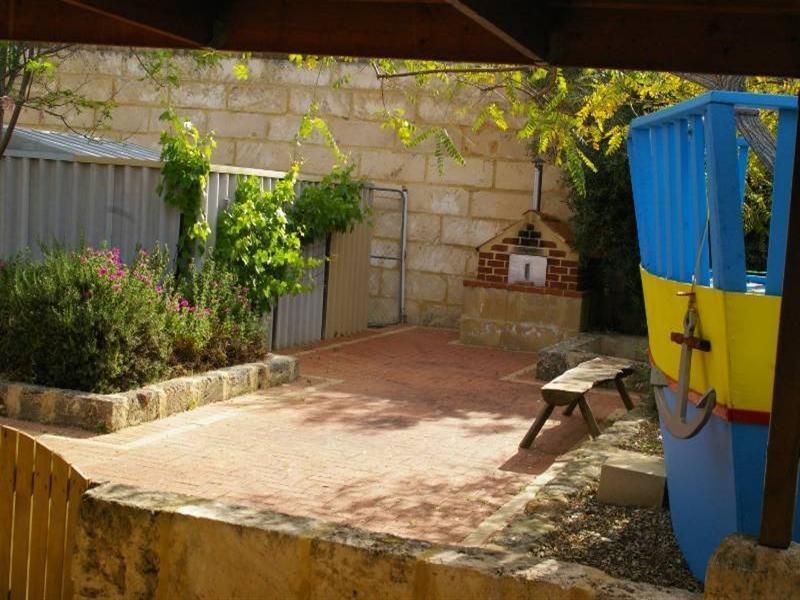 14 Edale Way, Westminster WA 6061